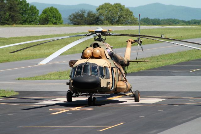 — — - Afghan Air Force Mi-17 at KHKY