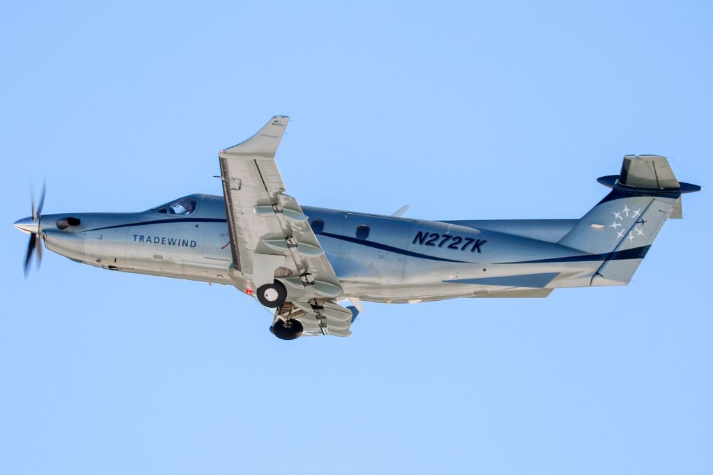 Pilatus PC-12 (N2727K)