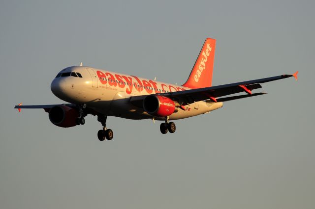 Airbus A319 (HB-JZI)