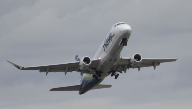 Embraer 175 —