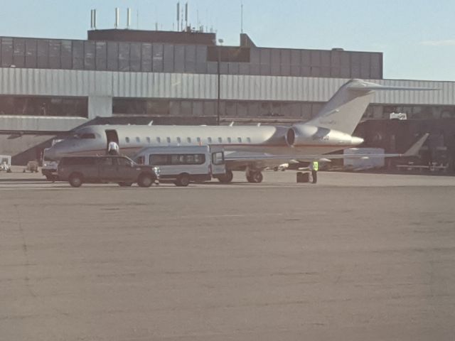 Bombardier Global Express (9H-VJQ) - At main terminal