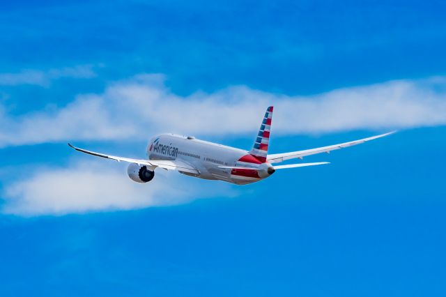 Boeing 787-9 Dreamliner (N836AA) - American Airlines 787-9 taking off from PHX on 12/16/22. Taken with a Canon R7 and Tamron 70-200 G2 lens.