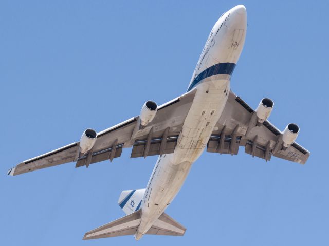 Boeing 747-400 (4X-ELC)