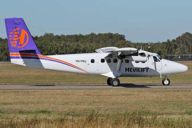 De Havilland Canada Twin Otter (VH-YWJ)