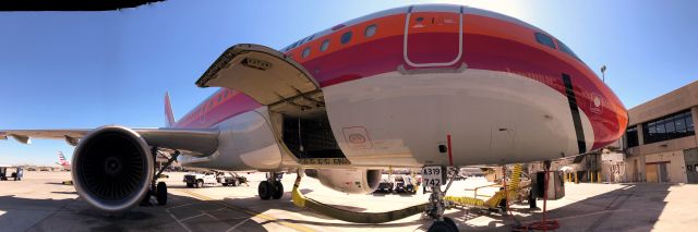 Airbus A319 (N742PS) - barry m. goldwater terminal 4 N1 alpha 25 13NOV19 