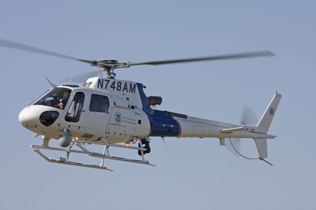 Eurocopter AS-350 AStar (N748AM)