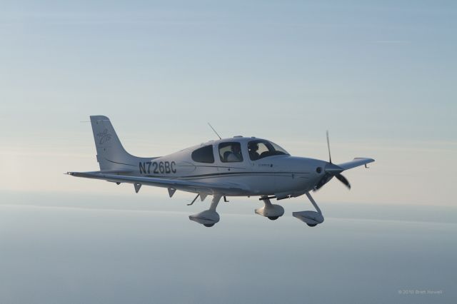 Cirrus SR-20 (N726BC)