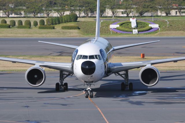 BOEING 767-300 (JA606A) - 2011/4/24