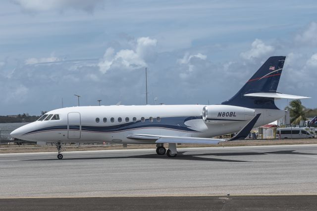 Dassault Falcon 2000 (N80BL)