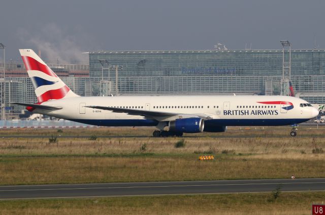 BOEING 767-300 (G-BZHA)