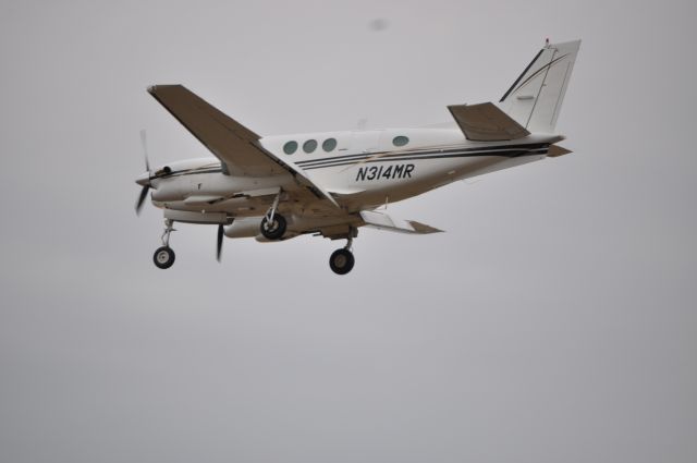 Beechcraft King Air 90 (N314MR)