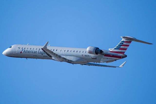 Canadair Regional Jet CRJ-900 (N923FJ) - ASH5869 - RNO to PHX - 29 Dec, 2020