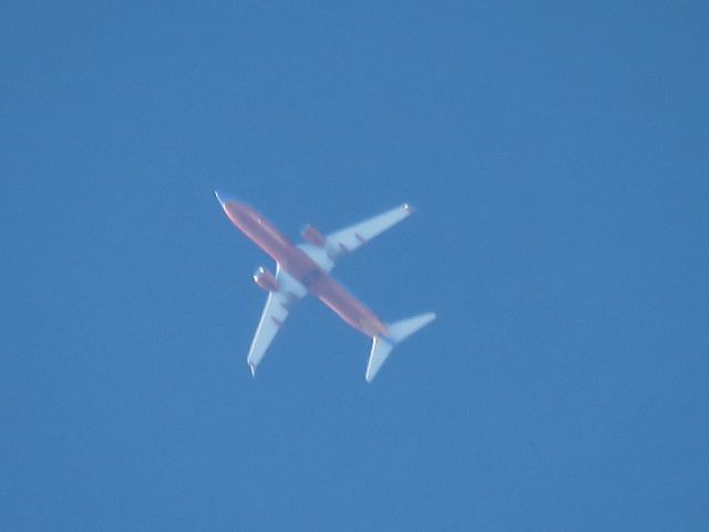 Boeing 737-800 (N8612K)