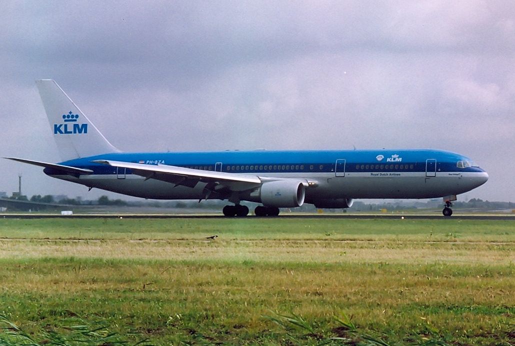 BOEING 767-300 (PH-BZA) - KLM B767-306ER cn27957; Archief 18aug99