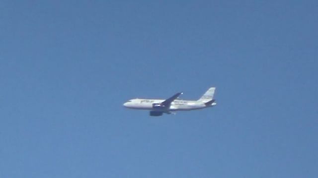 Airbus A320 (N598JB)