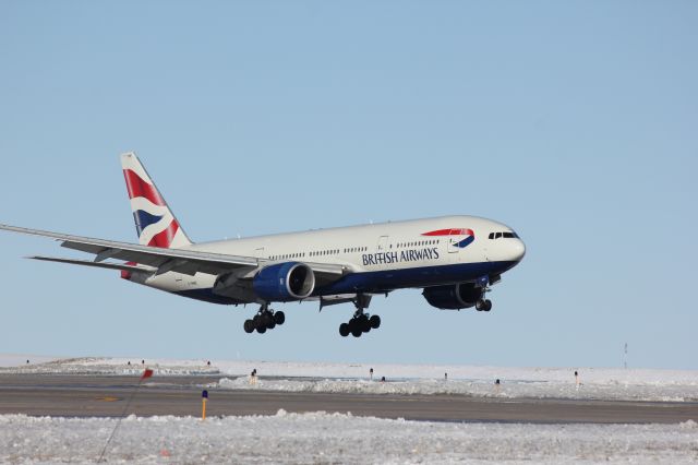 Boeing 777-200 (G-YMME)