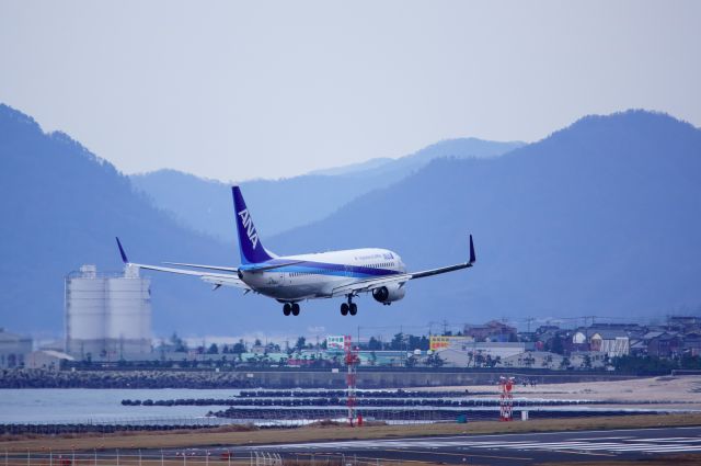 Boeing 737-700 (JA76AN)