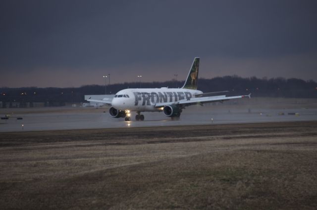 Airbus A319 (N918FR)