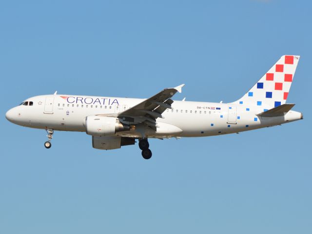 Airbus A319 (9A-CTN)