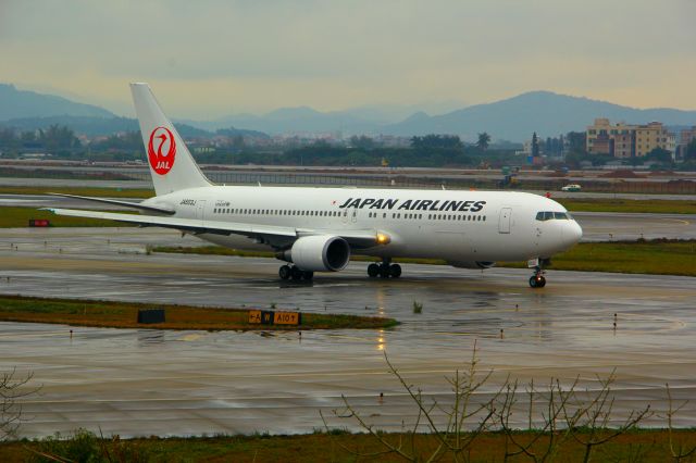 BOEING 767-300 (JA603J)