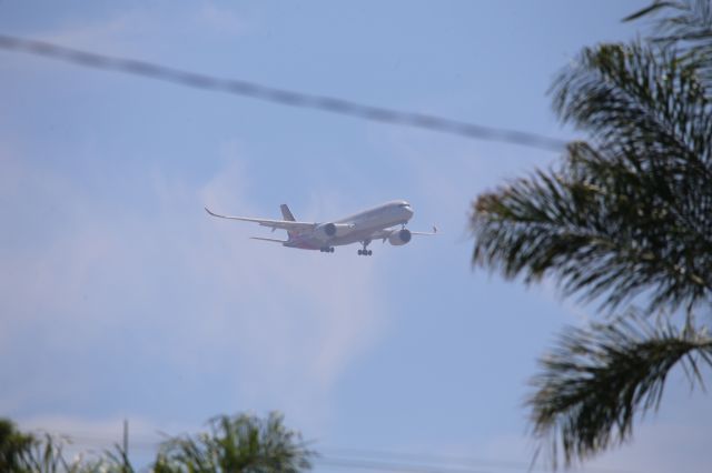 Airbus A350-900 (HL7771)
