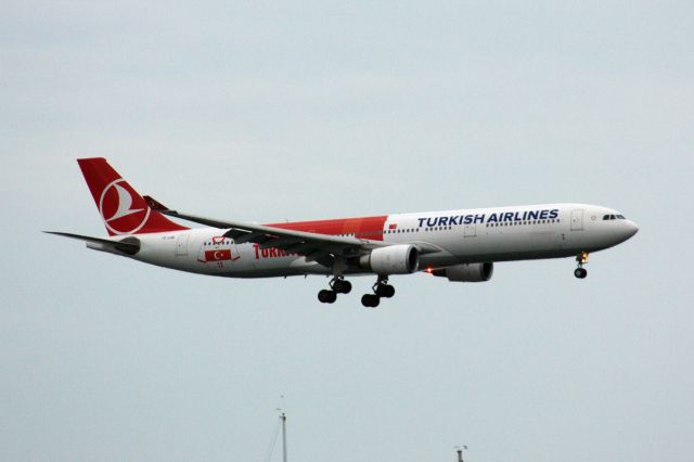 Airbus A330-300 (TC-LND) - Turkish A330-303 (TC-LND) arriving to Boston Logan tonight from Istanbul wearing the new special 'Turkish National Team' livery.