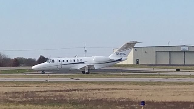 Cessna Citation CJ3 (N562PA) - Taking off going to KHPN