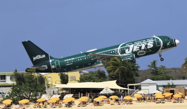 Airbus A320 (N746JB) - JetBlue Jets N746JB departing St Maarten 