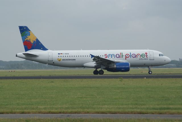 Airbus A320 (D-ABDB) - Small Planet Airlines A320-214 cn2619