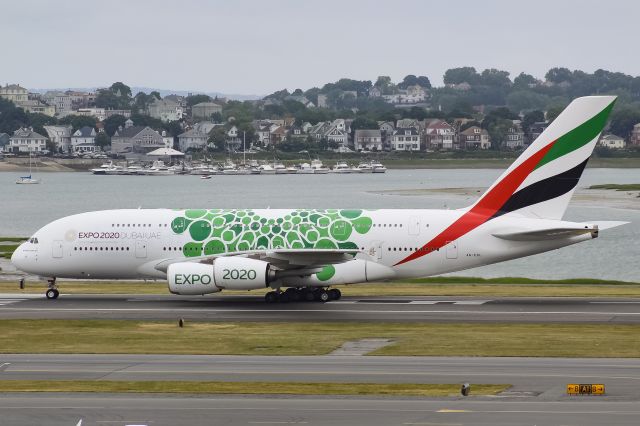 Airbus A380-800 (A6-EOL)