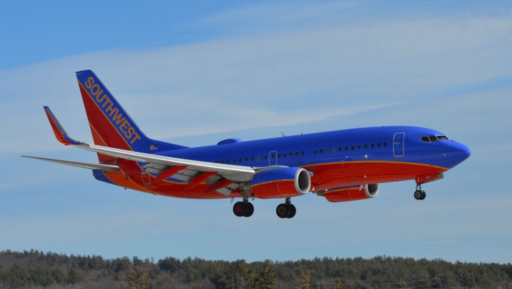 Boeing 737-700 (N950WN) - Shot with a Nikon D3200 w/ Nikkor 70-300mmbr /Best viewed in Full Size 