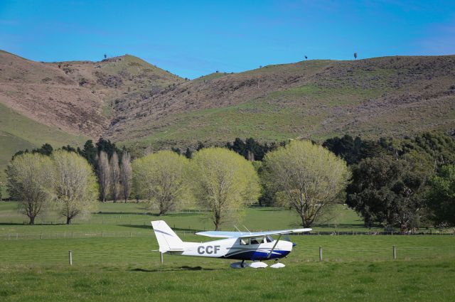 Cessna Skyhawk (ZK-CCF) - Motunau strip, Canterbury, New Zealand.