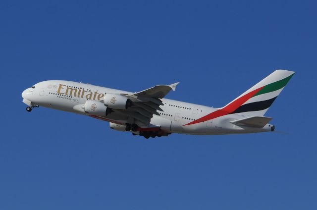 Airbus A380-800 (A6-EDN)