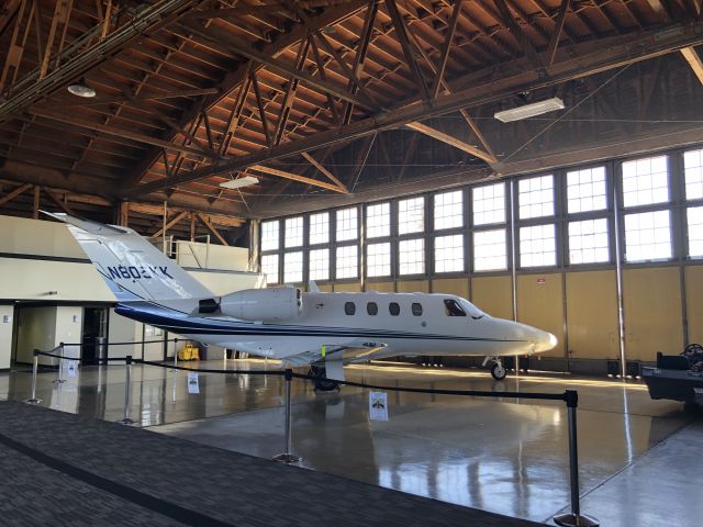 Cessna Citation CJ1 (N805KK) - Inside Signature