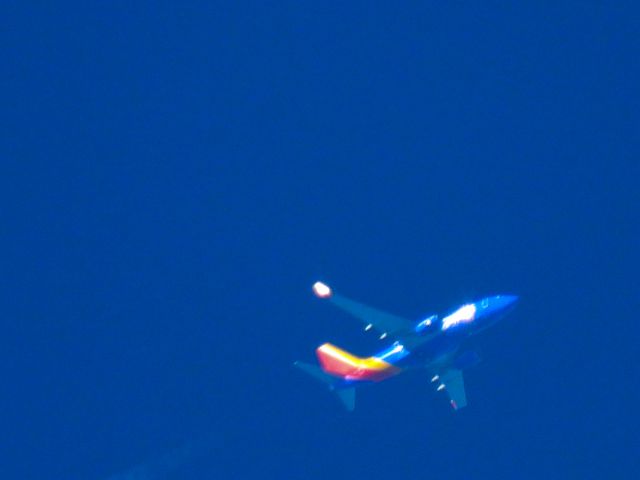 Boeing 737-700 (N7825A)