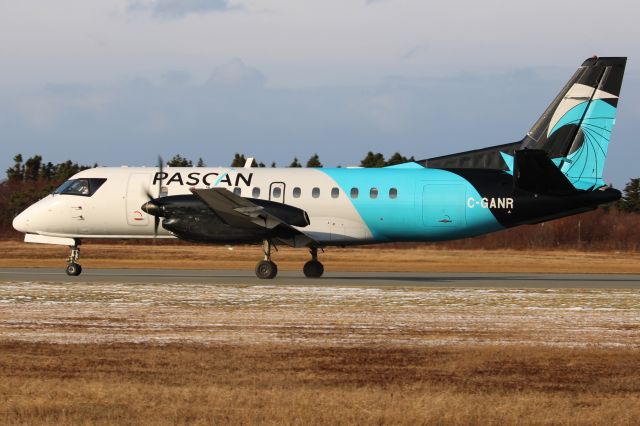 Saab 340 (C-GANR) - A son atterrissage sur la piste 25 
