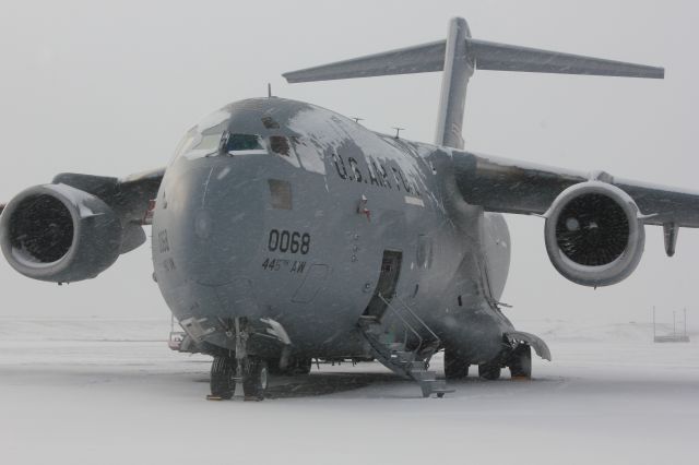 Boeing Globemaster III (94-0068) - First one of these I have seen at DIA.  Diverted here after snow closed Peterson AFB in Colorado Springs.