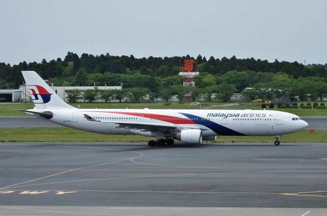 Airbus A330-300 (9M-MTH) - Taxing at NRT (2017/05/09)