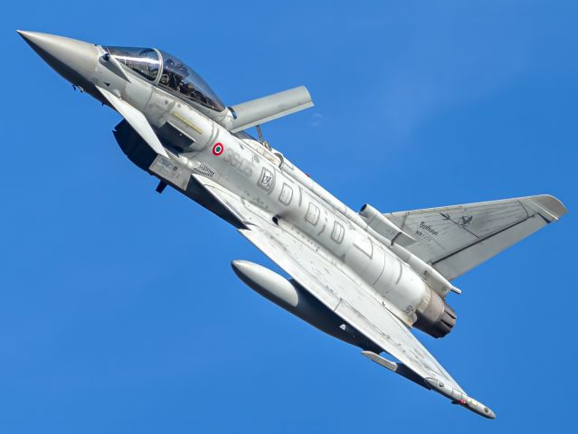 EUROFIGHTER Typhoon (APJ7275)