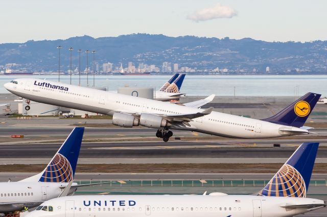 Airbus A340-600 (D-AIHB)