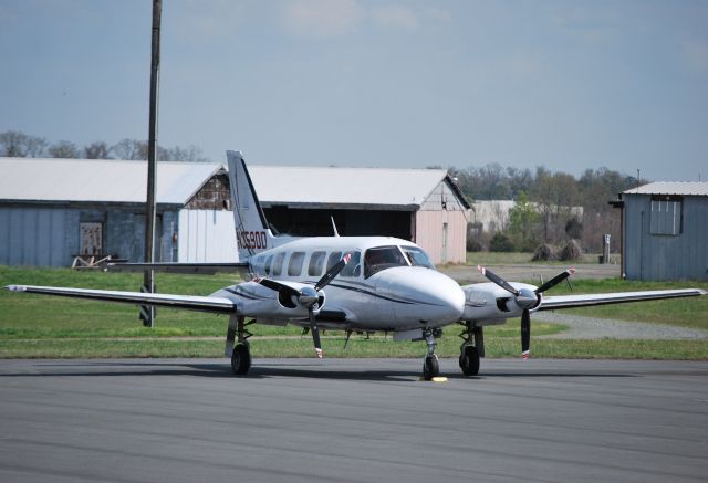 Piper Navajo (N3590D)