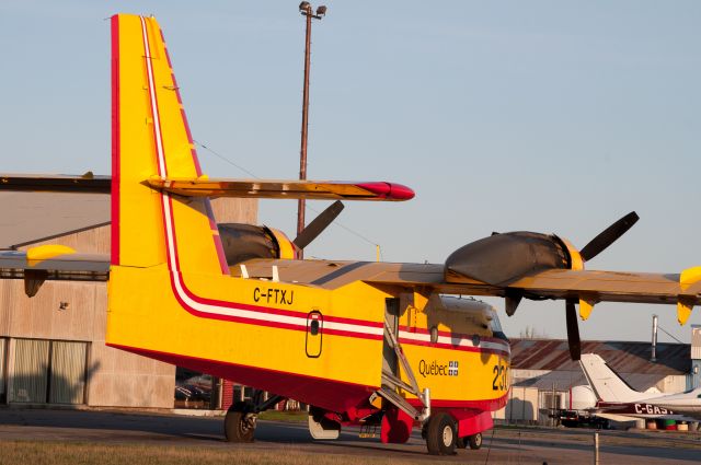 Canadair CL-215 (C-FTXJ)