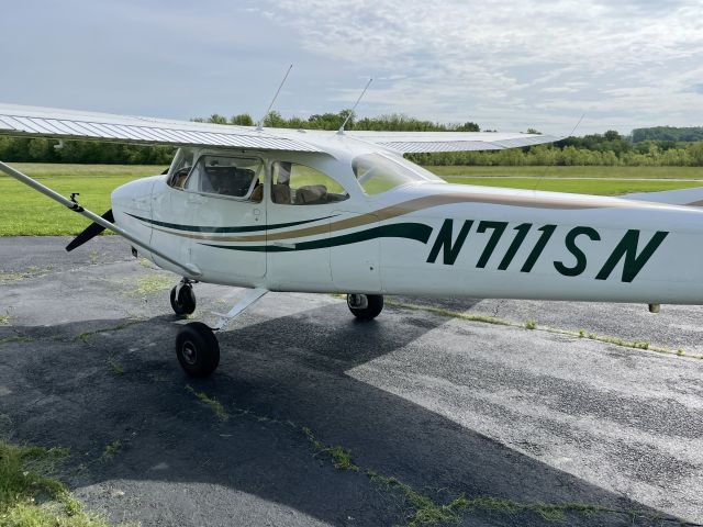 Cessna Skyhawk (N711SN)