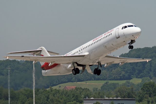 Fokker 100 (YU-AOK)