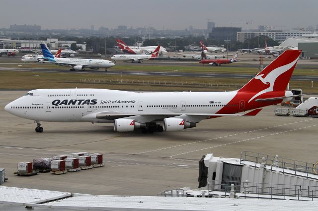 Boeing 747-400 (VH-OEH)