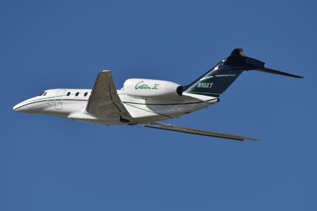 Cessna Citation X (N10XT) - Thing was flying like a fighter jet. Rocketing off of 23-R on 11-05-23