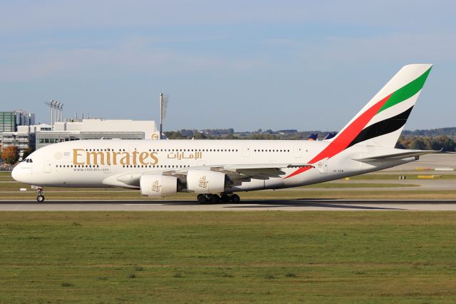 Airbus A380-800 (A6-EDW)