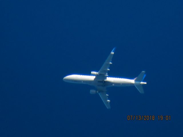 Embraer 175 (N161SY)