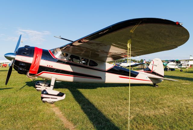 Cessna LC-126 (N252BB)