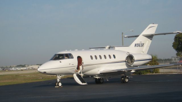 Hawker 800 (N96SK)